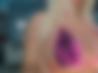 adrianna777's Live Sex Cam Show