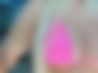 adrianna777's Live Sex Cam Show