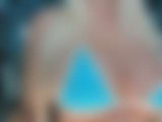 adrianna777's Live Sex Cam Show