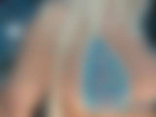 adrianna777's Live Sex Cam Show