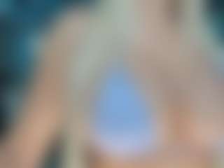 adrianna777's Live Sex Cam Show