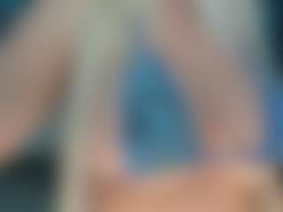 adrianna777's Live Sex Cam Show