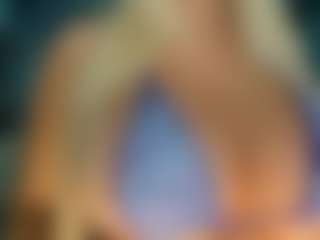 adrianna777's Live Sex Cam Show