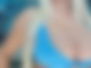 adrianna777's Live Sex Cam Show