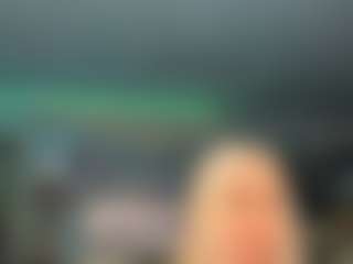 adrianna777's Live Sex Cam Show