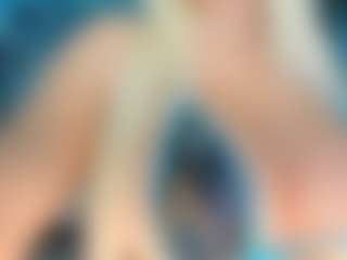 adrianna777's Live Sex Cam Show