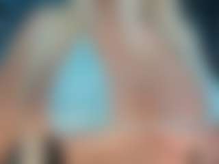 adrianna777's Live Sex Cam Show
