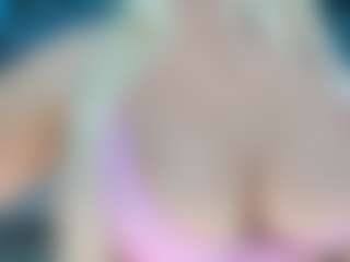 adrianna777's Live Sex Cam Show