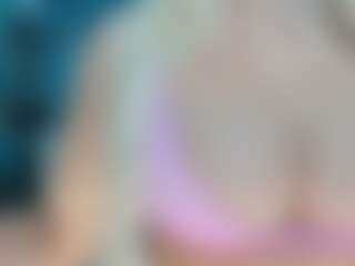 adrianna777's Live Sex Cam Show