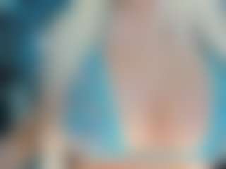 adrianna777's Live Sex Cam Show