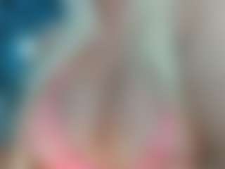 adrianna777's Live Sex Cam Show