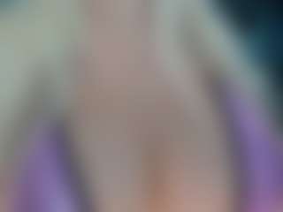adrianna777's Live Sex Cam Show