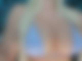 adrianna777's Live Sex Cam Show