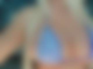 adrianna777's Live Sex Cam Show