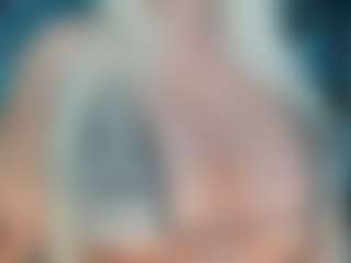 adrianna777's Live Sex Cam Show