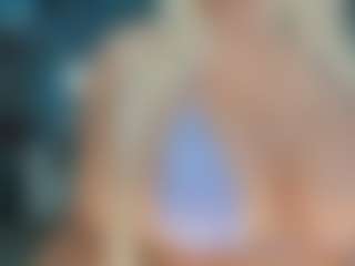 adrianna777's Live Sex Cam Show