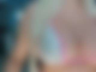 adrianna777's Live Sex Cam Show