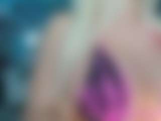 adrianna777's Live Sex Cam Show