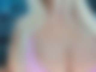 adrianna777's Live Sex Cam Show