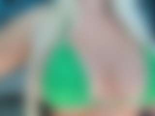 adrianna777's Live Sex Cam Show