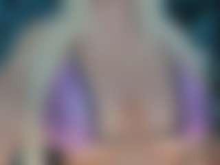 adrianna777's Live Sex Cam Show