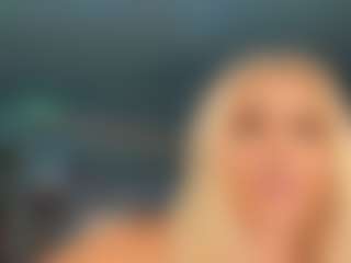 adrianna777's Live Sex Cam Show