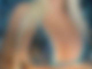 adrianna777's Live Sex Cam Show
