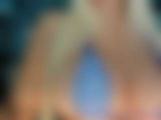adrianna777's Live Sex Cam Show
