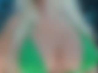 adrianna777's Live Sex Cam Show
