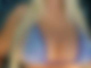 adrianna777's Live Sex Cam Show