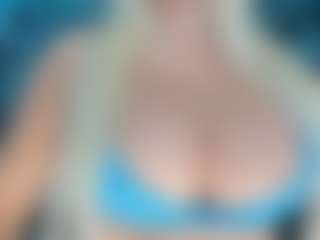 adrianna777's Live Sex Cam Show