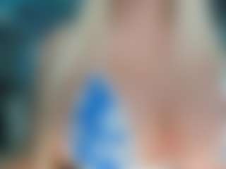 adrianna777's Live Sex Cam Show