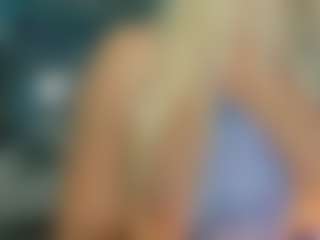 adrianna777's Live Sex Cam Show