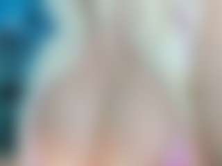 adrianna777's Live Sex Cam Show