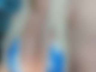 adrianna777's Live Sex Cam Show