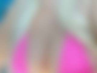 adrianna777's Live Sex Cam Show