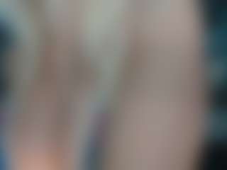 adrianna777's Live Sex Cam Show