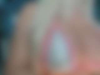 adrianna777's Live Sex Cam Show