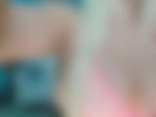 adrianna777's Live Sex Cam Show