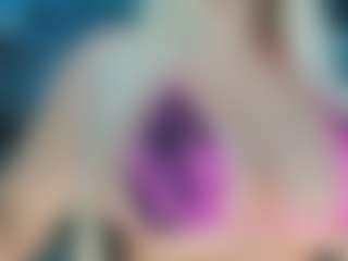 adrianna777's Live Sex Cam Show