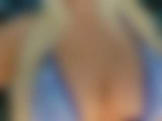 adrianna777's Live Sex Cam Show