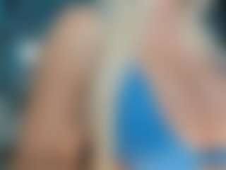 adrianna777's Live Sex Cam Show