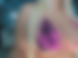 adrianna777's Live Sex Cam Show
