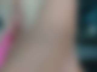 adrianna777's Live Sex Cam Show