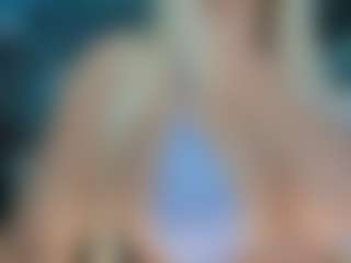 adrianna777's Live Sex Cam Show