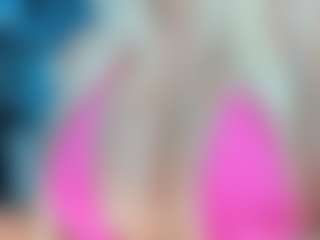 adrianna777's Live Sex Cam Show
