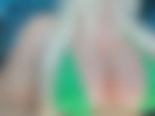 adrianna777's Live Sex Cam Show