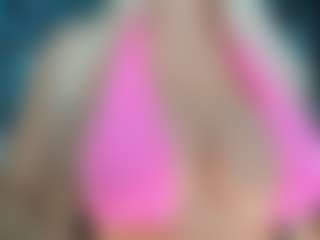 adrianna777's Live Sex Cam Show
