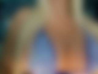 adrianna777's Live Sex Cam Show