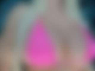 adrianna777's Live Sex Cam Show